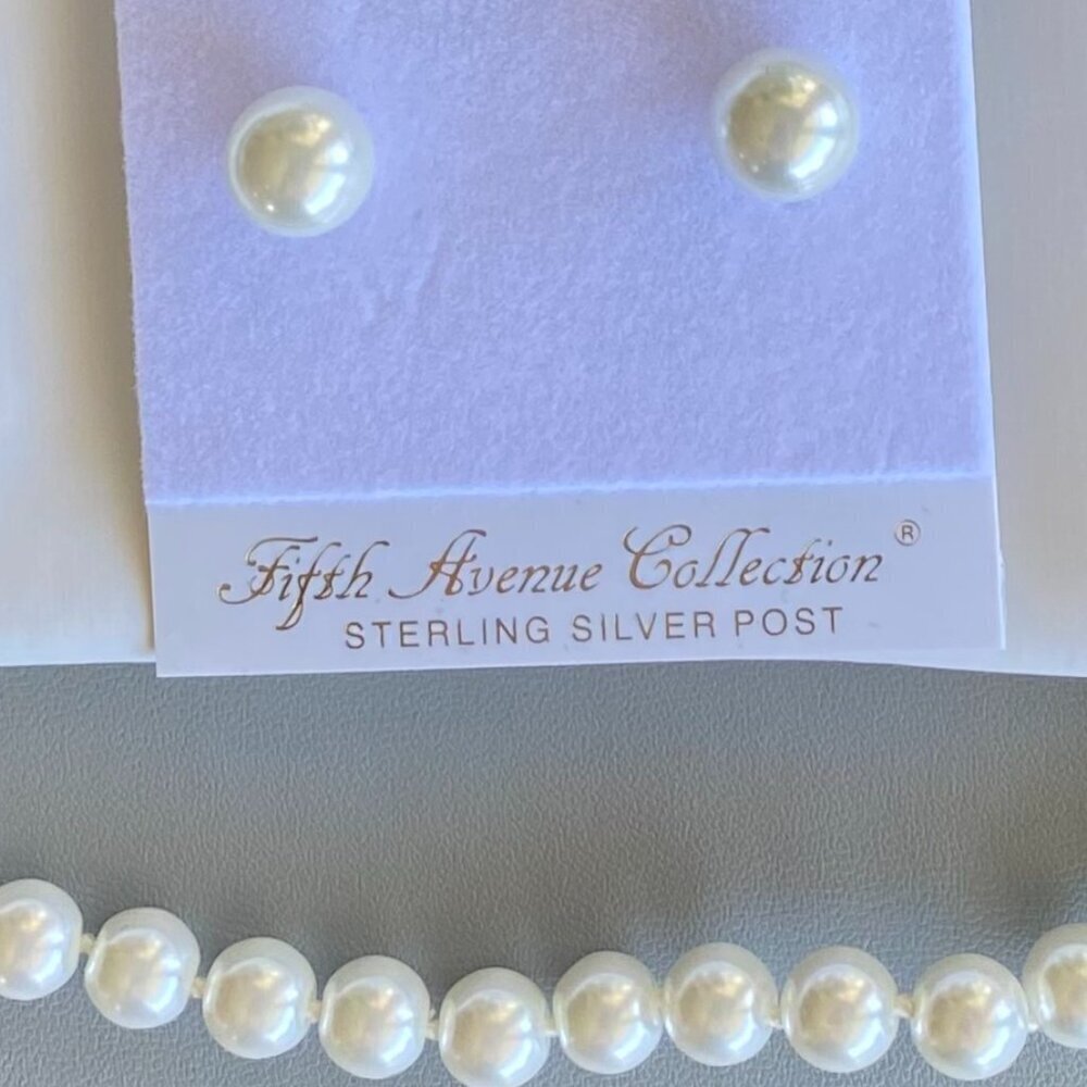 Fifth Avenue White Faux Pearl Necklace & Matching Earrings Set NWT - Picture 5 of 7